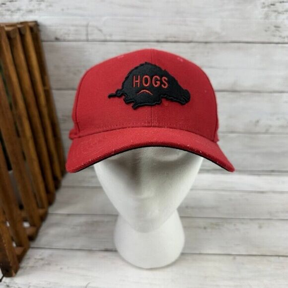 Nike Arkansas Razorbacks Swoosh Flex Fit M/L Red Ball Cap Hat Embroidered‎ Hog - Picture 1 of 9